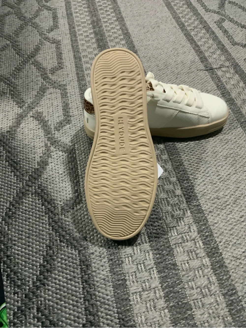 HEYDUDE Karina Duo Classic Women’s Sneakers White Leopard Size 8 NWT